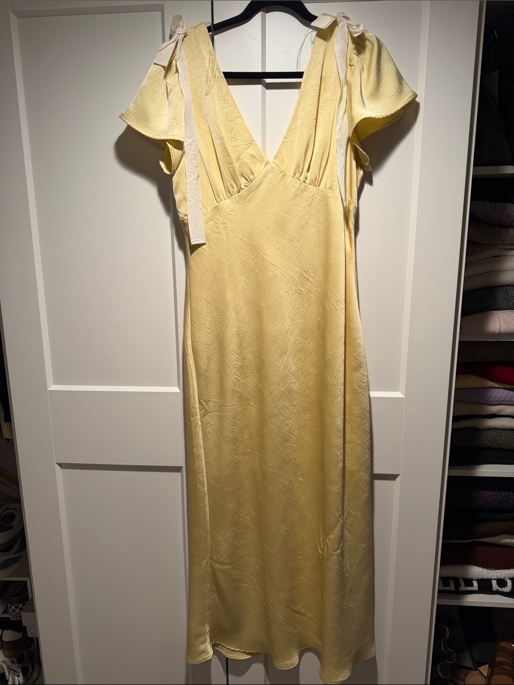 Light Yellow Tie-Shoulder V-Neck Midi Dress